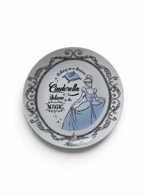 Set of 4 Disney Elegant Princess Ceramic Plates